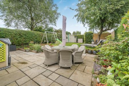 4 bedroom Semi-detached house for sale in Lon Isa, Rhiwbina, Cardiff, CF14