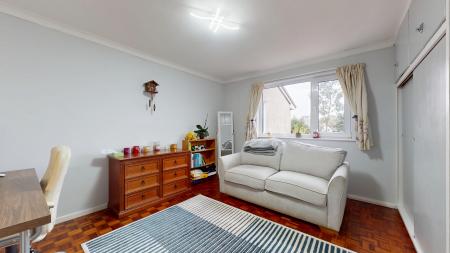 2 bedroom Flat for sale in Clos Hendre, Rhiwbina, Cardiff, CF14