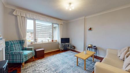 2 bedroom Flat for sale in Clos Hendre, Rhiwbina, Cardiff, CF14