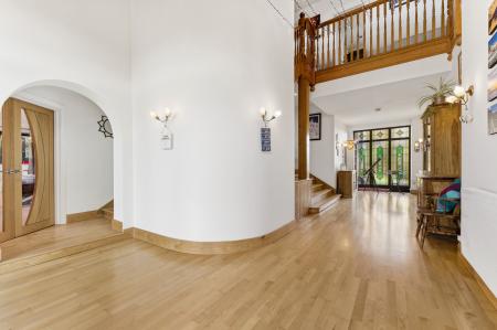 4 bedroom Detached house for sale in Heol y Coed, Rhiwbina, Cardiff, CF14