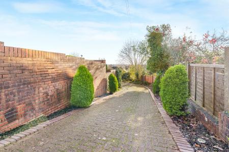 4 bedroom Detached house for sale in Heol y Coed, Rhiwbina, Cardiff, CF14