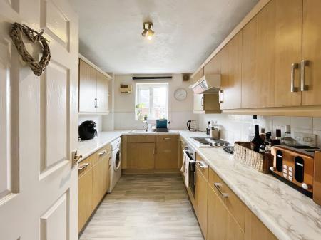 2 bedroom Flat to let in Windsor Quay, Grangetown, Cardiff, CF11