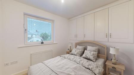 2 bedroom Flat for sale in Heathwood Road, Heath, Cardiff, CF14