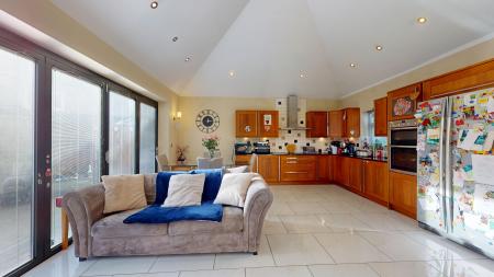 3 bedroom Bungalow for sale in Lon y Parc, Rhiwbina, Cardiff, CF14