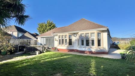 3 bedroom Bungalow for sale in Lon y Parc, Rhiwbina, Cardiff, CF14