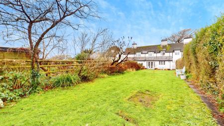 3 bedroom Terraced House for sale in Pen y Dre, Rhiwbina, Cardiff, CF14