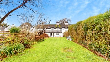 3 bedroom Terraced House for sale in Pen y Dre, Rhiwbina, Cardiff, CF14