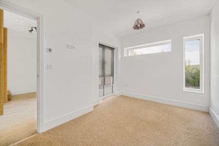 4 bedroom Detached house to let in Cae'r Graig, Radyr, Cardiff, CF15