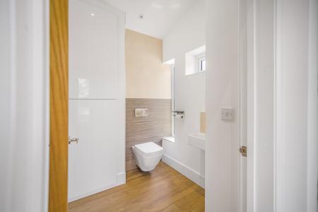 4 bedroom Detached house to let in Cae'r Graig, Radyr, Cardiff, CF15