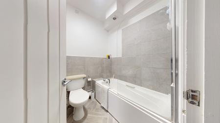 1 bedroom Flat to let in 2 Fairwater Road, Llandaff, Cardiff, CF5