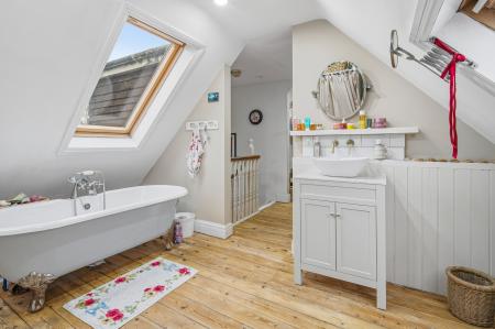 5 bedroom Semi-detached house for sale in Ty Glas Road, Llanishen, Cardiff, CF14