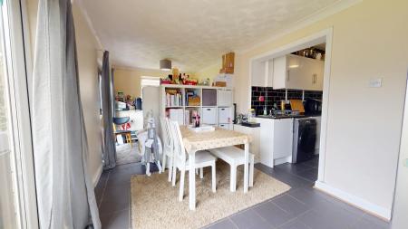 3 bedroom Bungalow to let in Tyn Y Parc Road, Cardiff, CF14