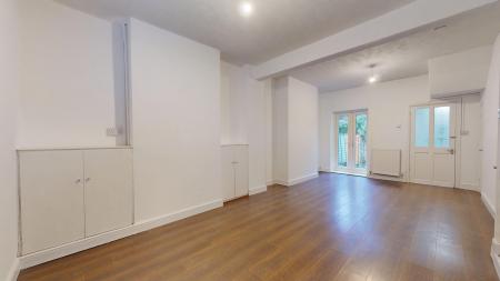 2 bedroom Terraced House for sale in Tynant Street, Grangetown, Cardiff, CF11