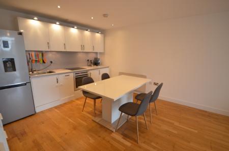 2 bedroom Flat to let in Bute Terrace, Cardiff, CF10