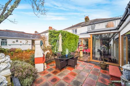 3 bedroom Semi-detached house for sale in Thornhill Road, Rhiwbina, Cardiff, CF14
