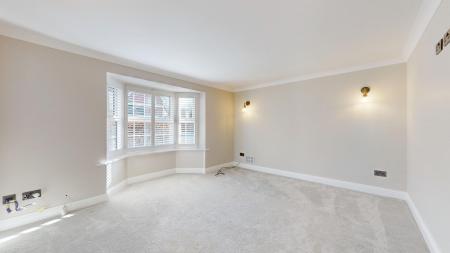 4 bedroom Detached house for sale in Oak Tree Drive, Newport, NP10