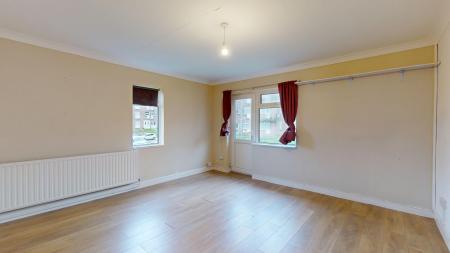 2 bedroom Flat for sale in Greenland Crescent, Fairwater, Cardiff, CF5