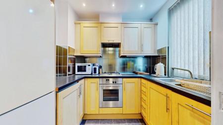 1 bedroom Flat to let in Pantbach Road, Rhiwbina, Cardiff, CF14