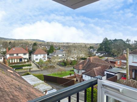 4 bedroom Semi-detached house for sale in Y Goedwig, Rhiwbina, Cardiff, CF14