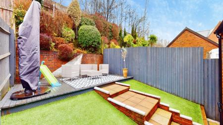 3 bedroom End of terrace house for sale in Coed y Wenallt, Rhiwbina, Cardiff, CF14