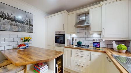 3 bedroom End of terrace house for sale in Coed y Wenallt, Rhiwbina, Cardiff, CF14