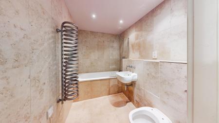 2 bedroom Flat to let in Falcon Drive, Butetown, Cardiff, CF10