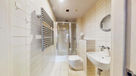 2 bedroom Flat to let in Falcon Drive, Butetown, Cardiff, CF10