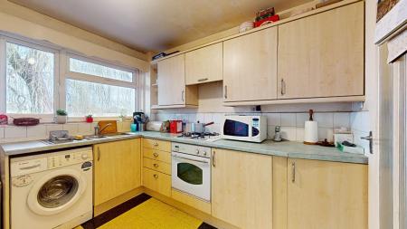 2 bedroom Flat for sale in Clos Hendre, Cardiff, CF14