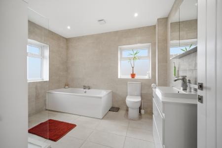 4 bedroom Detached house for sale in Heol Wen, Rhiwbina, Cardiff, CF14