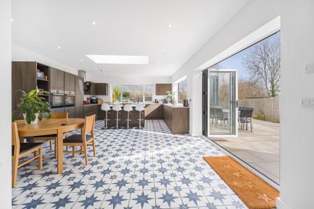 4 bedroom Detached house for sale in Heol Wen, Rhiwbina, Cardiff, CF14