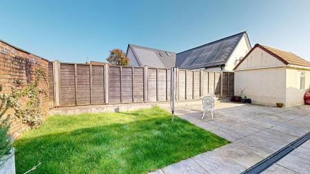 2 bedroom Bungalow for sale in Heol Y Wern, Rhiwbina, Cardiff, CF14