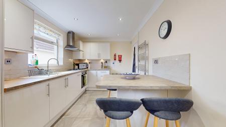 2 bedroom Bungalow for sale in Heol Y Wern, Rhiwbina, Cardiff, CF14