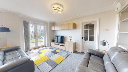 1 bedroom Ground floor flat to let in Rhiwbina Hill, Rhiwbina, Cardiff, CF14