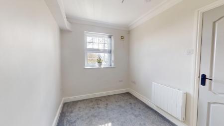 1 bedroom Ground floor flat to let in Rhiwbina Hill, Rhiwbina, Cardiff, CF14