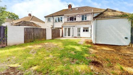 4 bedroom Semi-detached house for sale in Clos Fach, Rhiwbina, Cardiff, CF14