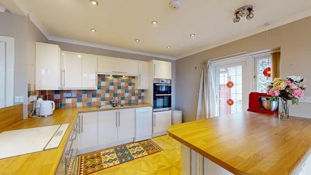 4 bedroom Detached bungalow for sale in Lon y Deri, Rhiwbina, Cardiff, CF14