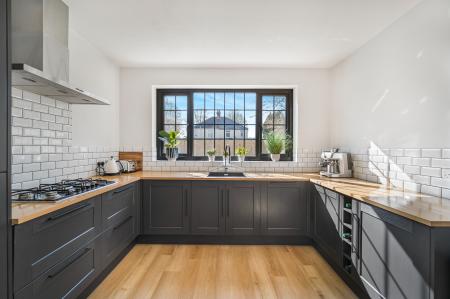 3 bedroom Semi-detached house for sale in Pantbach Road, Rhiwbina, Cardiff, CF14