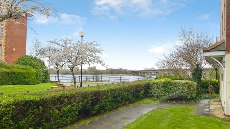 3 bedroom Maisonette for sale in Campbell Drive, Cardiff Bay, Cardiff, CF11