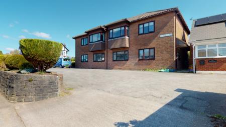 2 bedroom Ground floor maisonette for sale in Pantbach Road, Rhiwbina, Cardiff, CF14