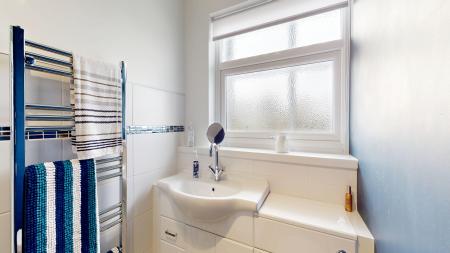 2 bedroom Maisonette for sale in Heol Lewis, Rhiwbina, Cardiff, CF14