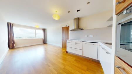 2 bedroom Flat to let in Falcon Drive, Butetown, Cardiff, CF10