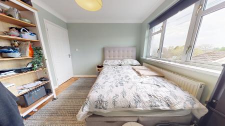 2 bedroom Maisonette to let in Thornhill Road, Rhiwbina, Cardiff, CF14