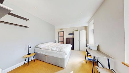 1 bedroom Flat to let in Queens Road, Penarth, CF64