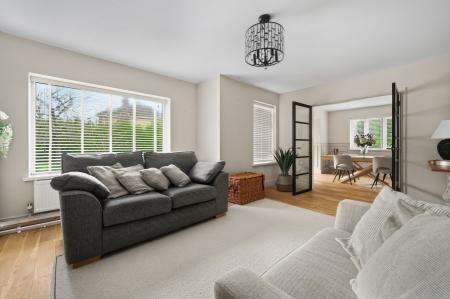 4 bedroom Detached house for sale in Groves Road, Newport, NP20