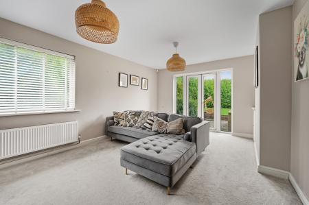 4 bedroom Detached house for sale in Groves Road, Newport, NP20
