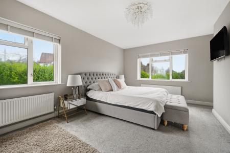 4 bedroom Detached house for sale in Groves Road, Newport, NP20