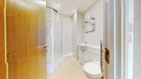 2 bedroom Flat to let in Mount Stuart Square, Cardiff Bay, Cardiff, CF10