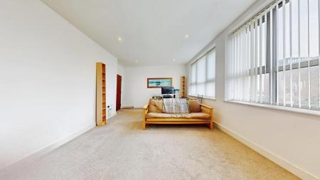 2 bedroom Flat to let in Mount Stuart Square, Cardiff Bay, Cardiff, CF10