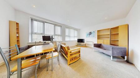 2 bedroom Flat to let in Mount Stuart Square, Cardiff Bay, Cardiff, CF10