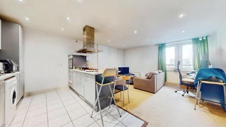 2 bedroom Flat to let in Ferry Court, Cardiff Bay, Cardiff, CF11